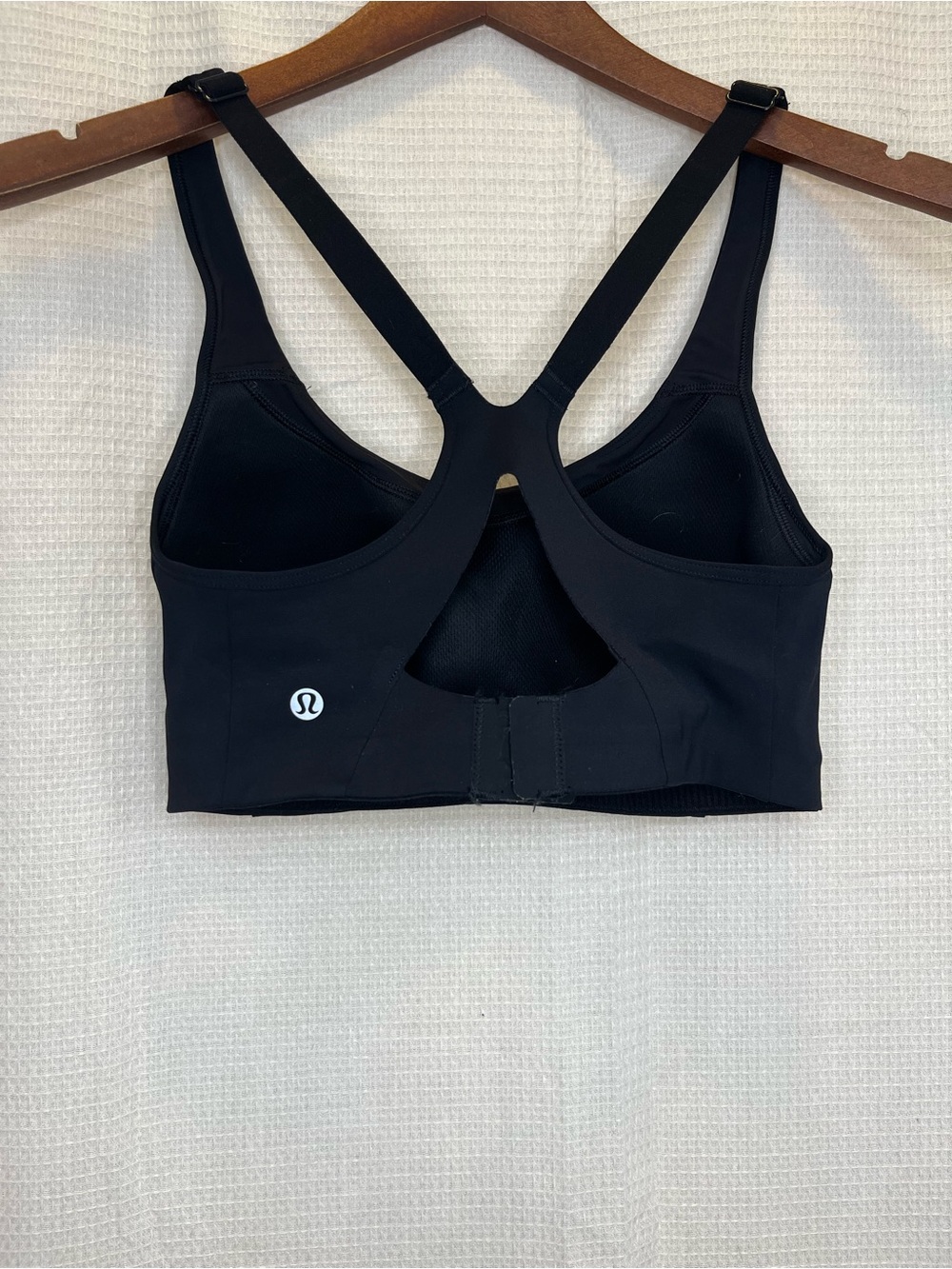 Lululemon Black High Support Adjustable Sports Bra - Size 32D
